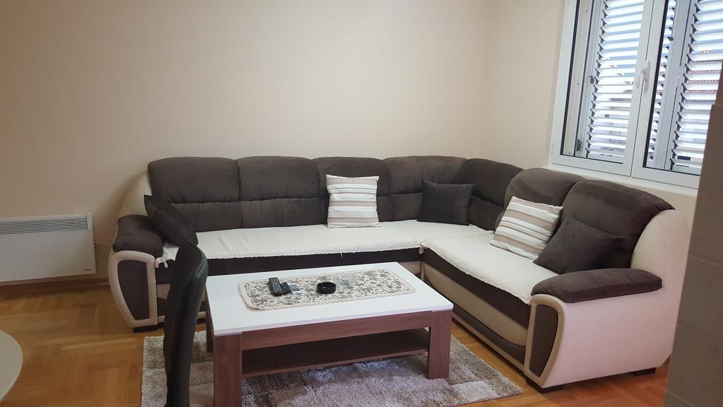 קוטור Nikolina Apartments מראה חיצוני תמונה